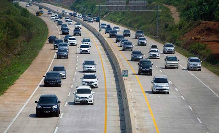 warga apresiasi polisi terapkan one way saat arus mudik aman nyaman dan lancar 46512