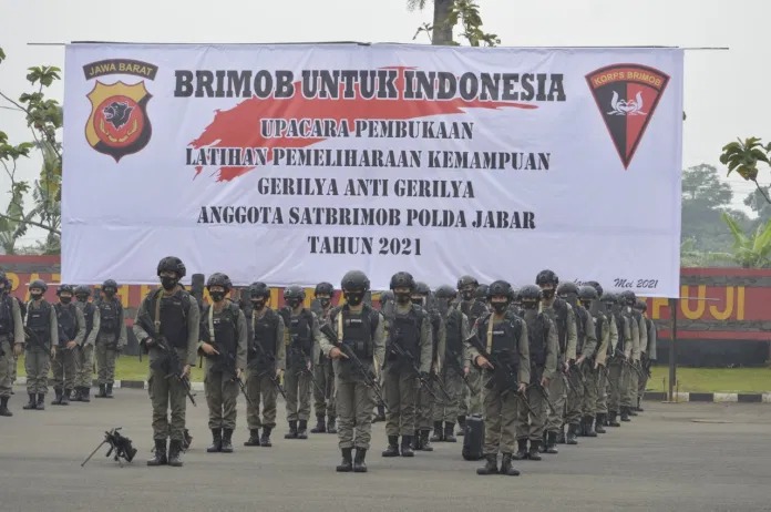 west java mobile brigade brimobda jabar conducted gag ability maintenance training 39101