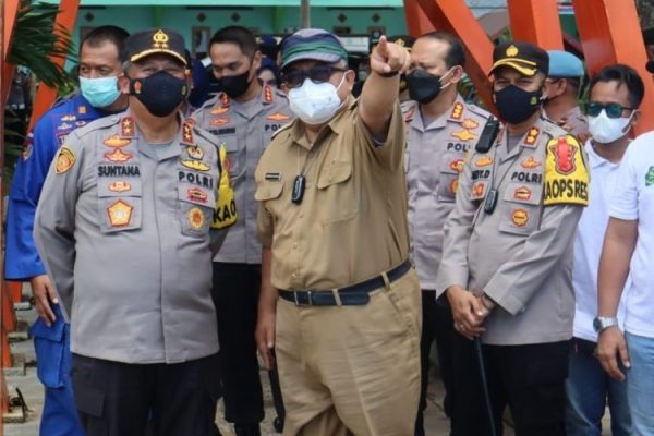 working visit to sukabumi west java regional police chief ensures christmas and new year 2022 are safe 44668