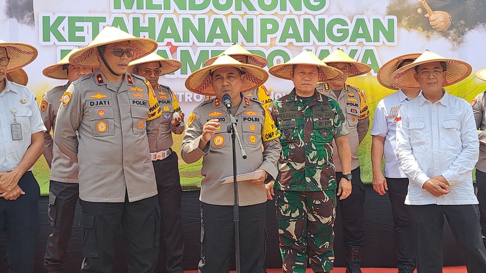 wujudkan asta cita pemerintahan kapolda metro manfaatkan lahan tidur 81108