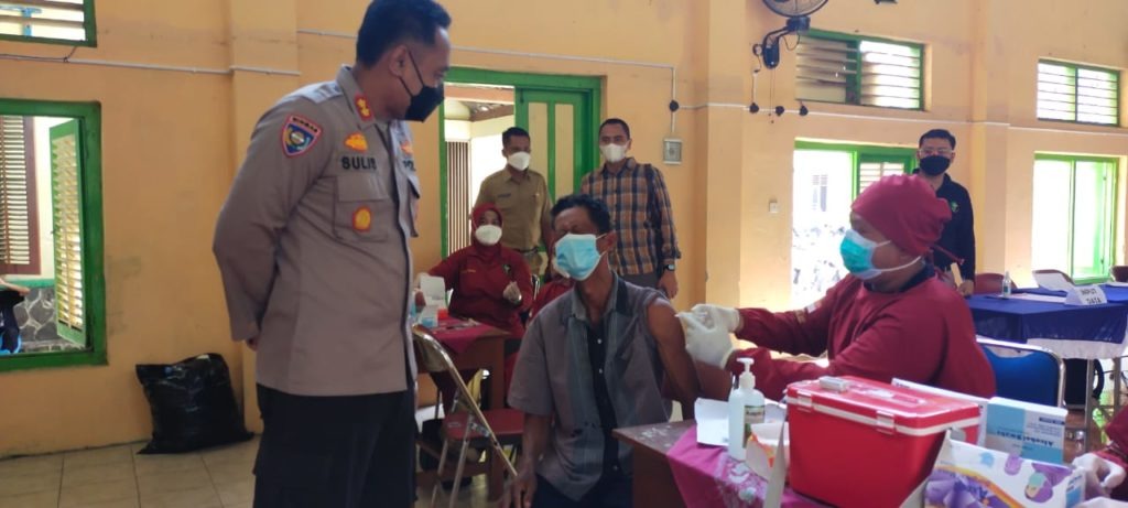 wujudkan herd immunity melawan covid 19 polda diy gelar vaksinasi massal bagi pelaku umkm 27098