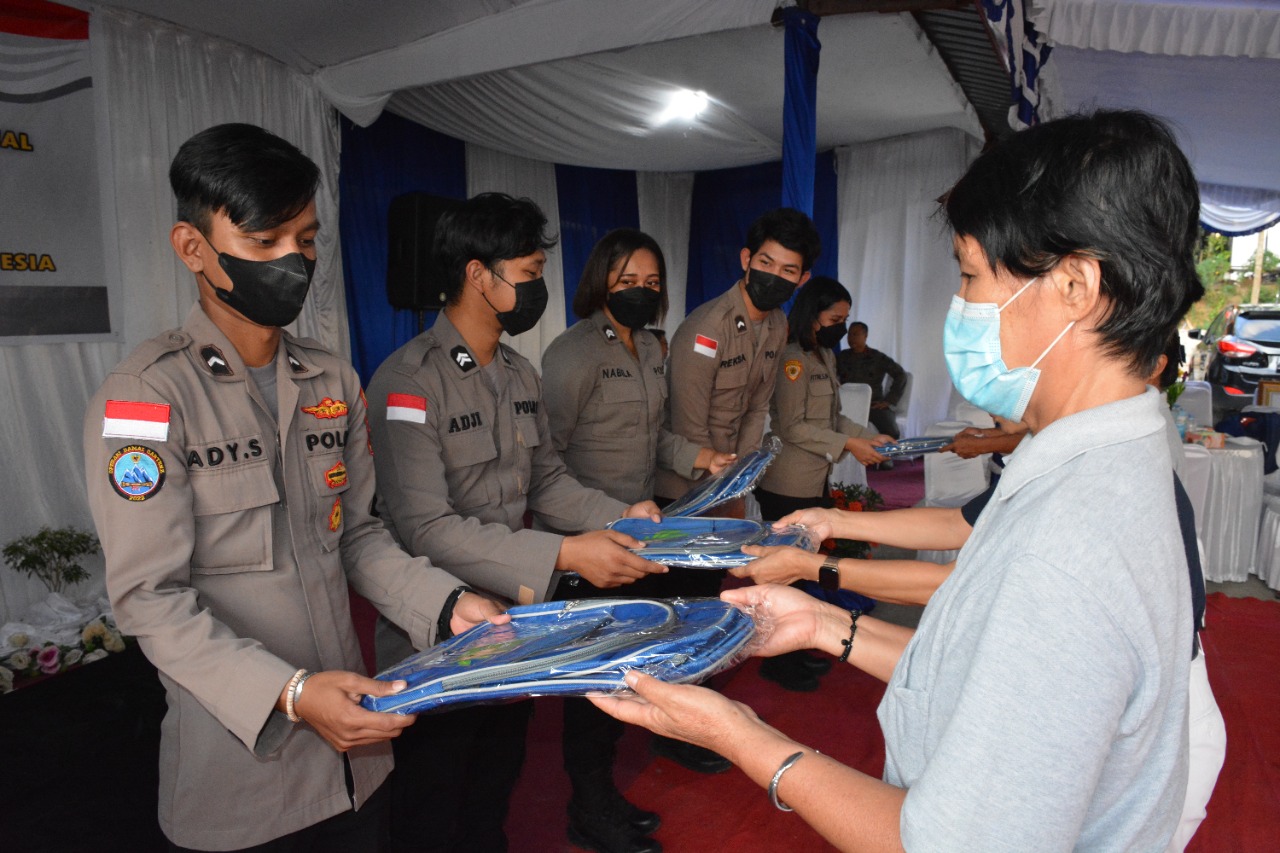 yayasan budha tzu chi berikan bantuan sosial untuk anak anak papua melalui ops damai cartenz 46943